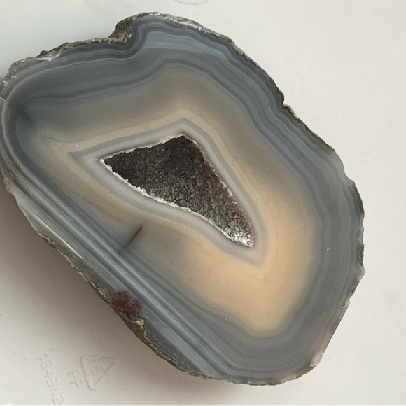 Natural Banded Agate Geode Slice - Picture 4 of 15